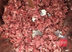 牛肉三鲜锅贴的做法图解1