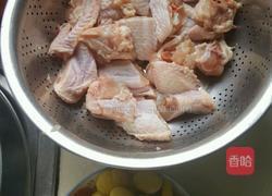 板栗烧鸡的做法图解1