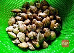 酱爆花甲的做法图解1