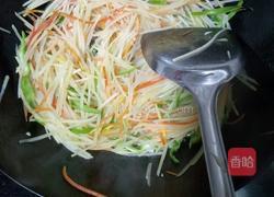 青椒炒土豆丝的做法图解5