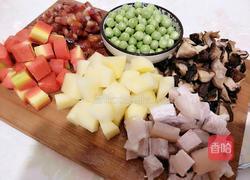 香菇土豆焖饭(砂锅版的做法图解1