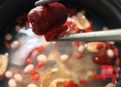 花胶瑶柱花生煲鸡汤的做法图解3