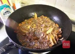 Illustration of braised noodles 3