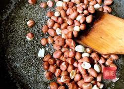 糖霜花生的做法图解6