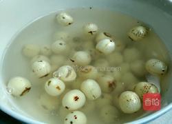 山药莲子猪肚汤的做法图解2