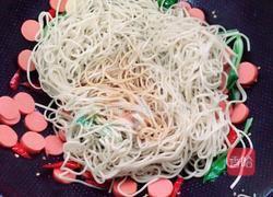 火腿炒面的做法图解6
