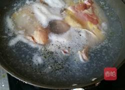 家常酱焖鸡腿的做法图解1