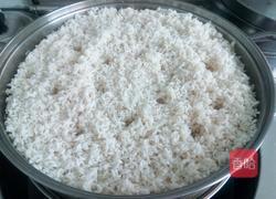 咸蛋黄香菇瘦肉烧麦的做法图解1