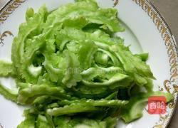 干煸苦瓜的做法图解1