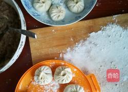 猪肉洋葱冬瓜灌汤小笼包的做法图解9