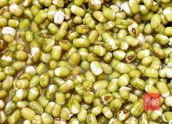 发绿豆芽的做法图解1