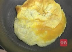 鸡蛋香肠炒丝瓜的做法图解3