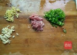 海带丝炒肉的做法图解2