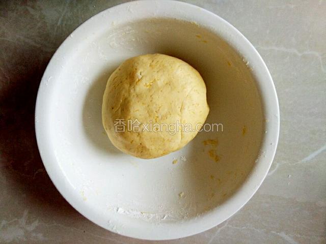 再揉成面团