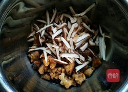 香菇糯米鸡翅南瓜盅的做法图解12