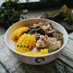 海带玉米大骨汤的做法[图]