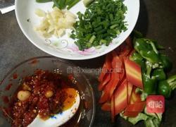 油豆腐回锅肉的做法图解2