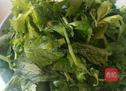 芹菜叶蛋汤的做法图解1