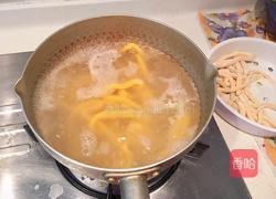 花旗参母鸡汤手工刀切面的做法图解6