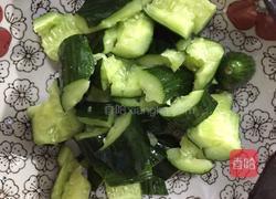 刀拍黄瓜的做法图解3