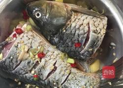 酸辣蒜蓉粉丝蒸鱼的做法图解1