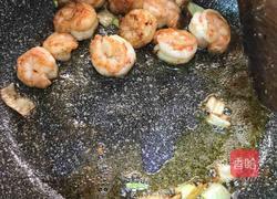 秋葵炒虾仁的做法图解8