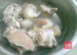 美容养颜花雕猪蹄的做法图解3