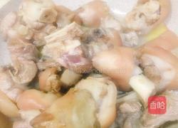 笋干黄花菜炖猪蹄的做法图解7