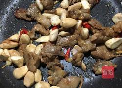 拆骨肉炒菱角的做法图解4