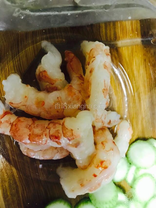 剥虾皮，取虾线