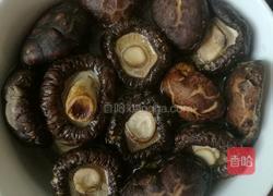 胡萝卜香菇猪肉馅饺子的做法图解2