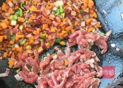 黑椒牛柳饭的做法图解2