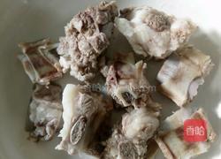 海带排骨汤的做法图解4