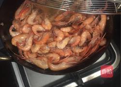 南乳汁煮炸河虾的做法图解4