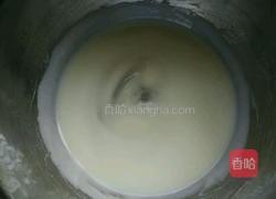 酸奶蛋糕卷的做法图解4