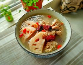 红枣莲藕大骨汤[图]