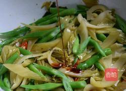 四季豆炒酸菜的做法图解9