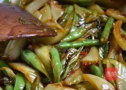 四季豆炒酸菜的做法图解14