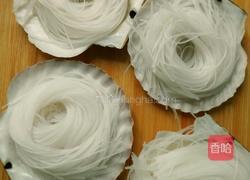 蒜蓉粉丝蒸扇贝的做法图解3