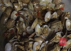 蒜香鲜辣花蛤的做法图解7