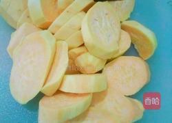 红豆薏米花生红薯糖水的做法图解3