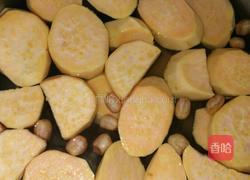 红豆薏米花生红薯糖水的做法图解4