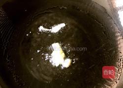 板栗排骨汤的做法图解4