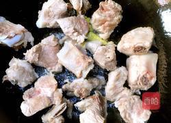 板栗排骨汤的做法图解5