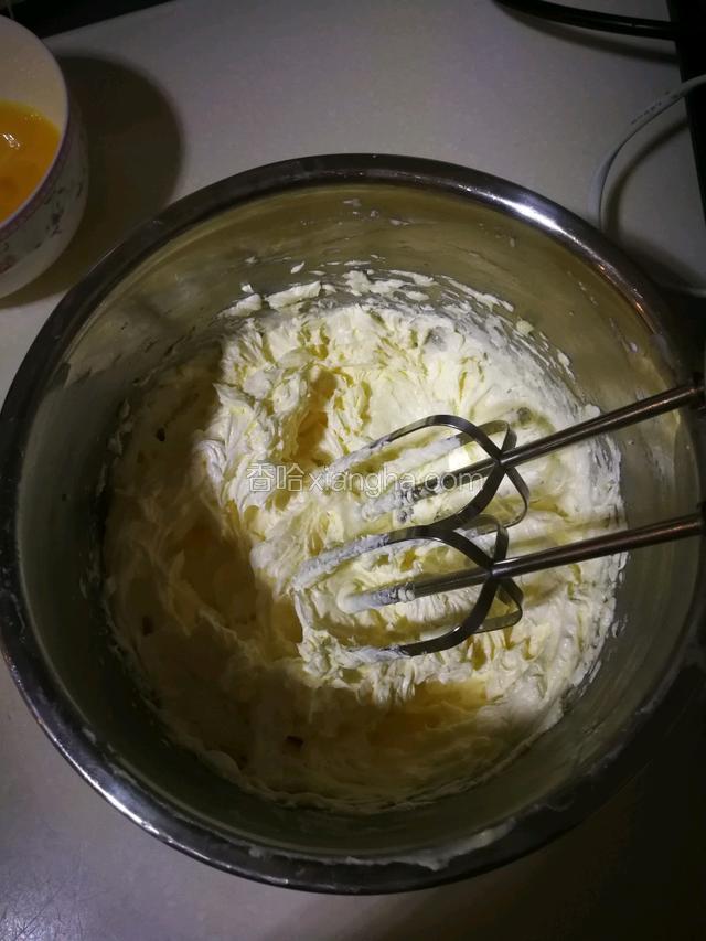 这是加三次鸡蛋液打发之后的状态。