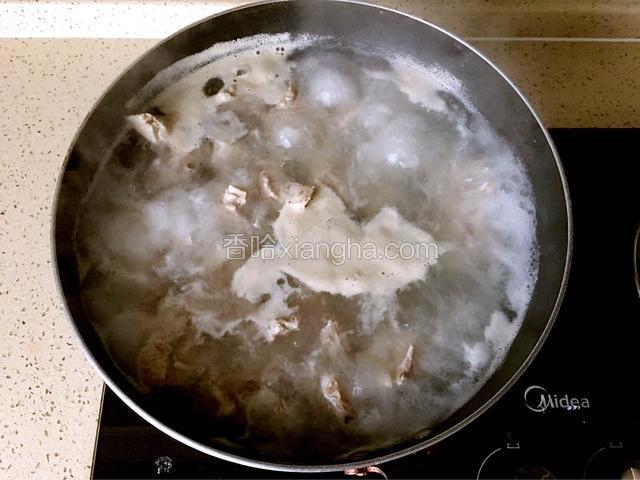 开锅绰水两分钟左右