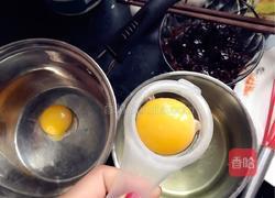 巧克力慕斯水果蛋糕的做法图解2