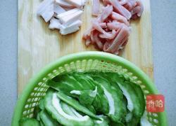 苦瓜炒肉的做法图解3