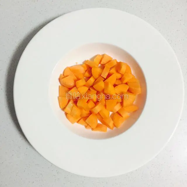 胡萝卜切丁