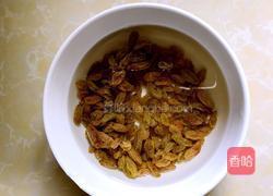 葡萄干蛋糕卷的做法图解1